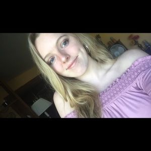 Meet your Posher, Andrea